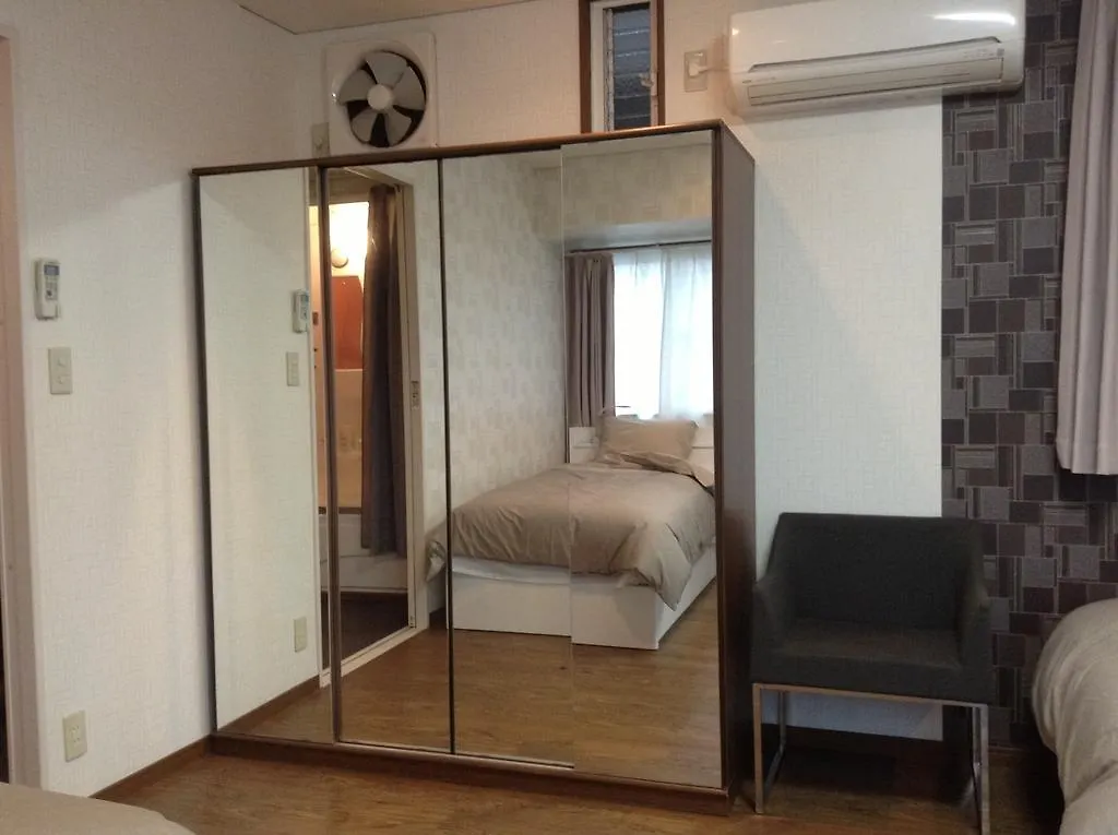 Vann Amor Apartment Takenotsuka Präfektur Tokio 0*,  Japan